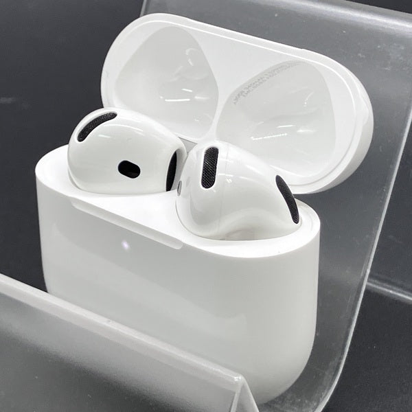 【中古】AirPods 4 MXP63J/A【秋葉原】