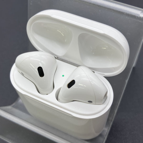 【中古】AirPods with Wireless Charging Case  MRXJ2J/A【秋葉原】