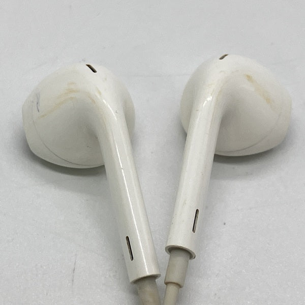 【中古】Apple EarPods with Remote and Mic【日本橋】