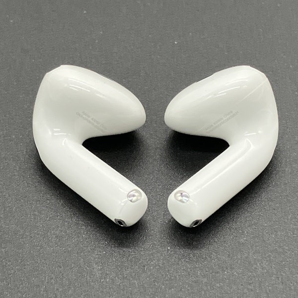 【中古】AirPods 4 MXP93J/A（アクティブノイズキャンセリング搭載）【日本橋】
