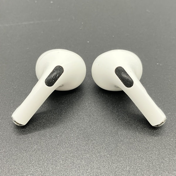 【中古】MagSafe充電ケース(USB-C)付きAirPods Pro(第2世代) MTJV3JA【秋葉原】