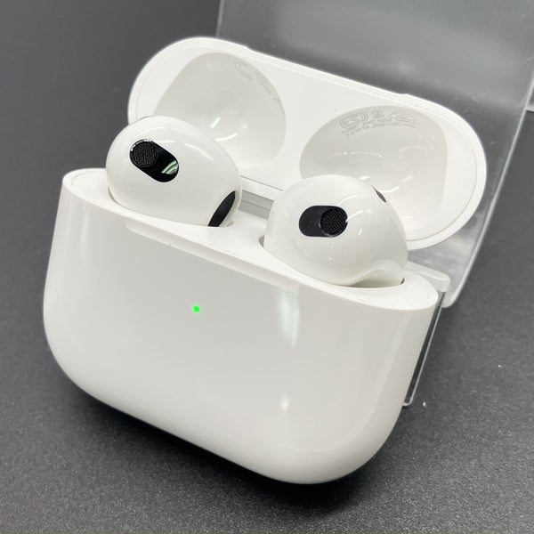 【中古】Airpods MPNY3J/A 3rd Generation  Lightning充電ケース付【秋葉原】