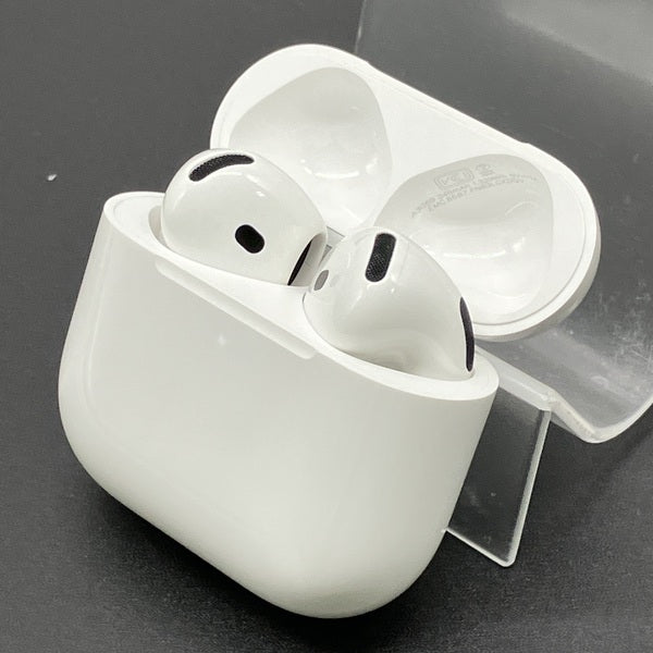 【中古】AirPods 4 MXP93J/A（アクティブノイズキャンセリング搭載）【名古屋】