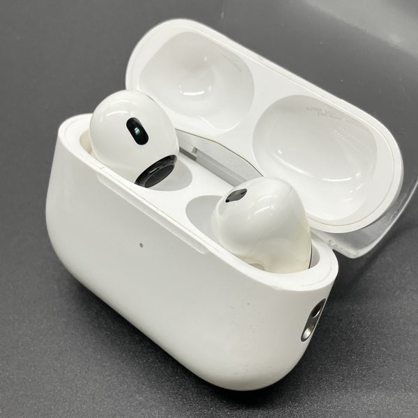 【中古】MagSafe充電ケース(USB-C)付きAirPods Pro(第2世代) MTJV3JA【名古屋】