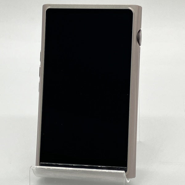 【中古】M7 チタニウム【秋葉原】