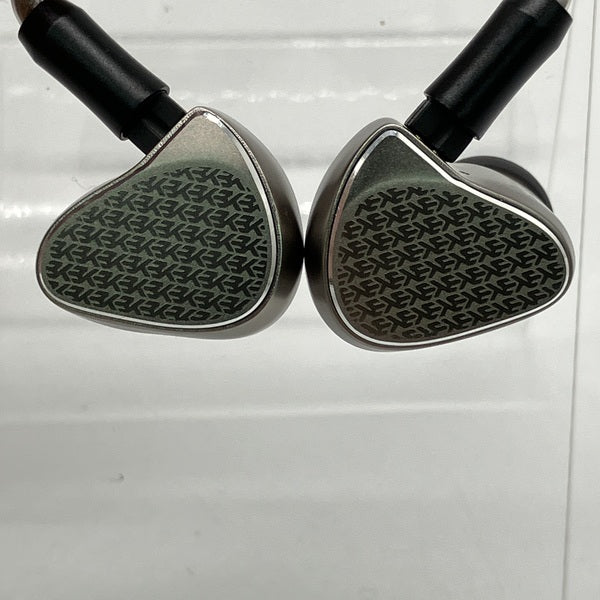 【中古】Halcyon【秋葉原】