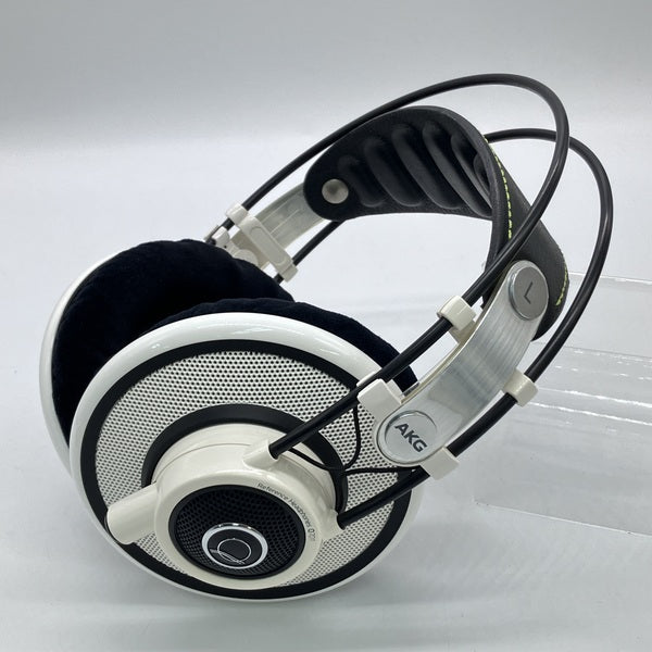 【中古】Q701 WHT(ホワイト)　(ケーブル欠品)【秋葉原】