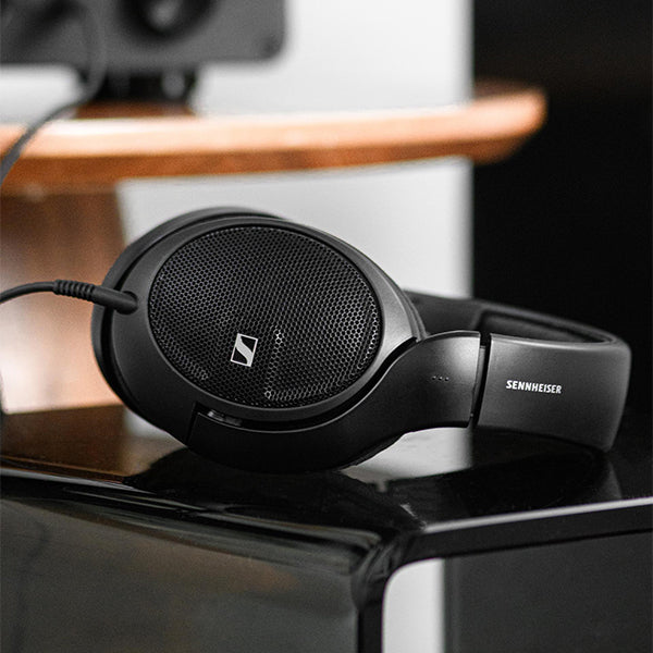 HD 560S