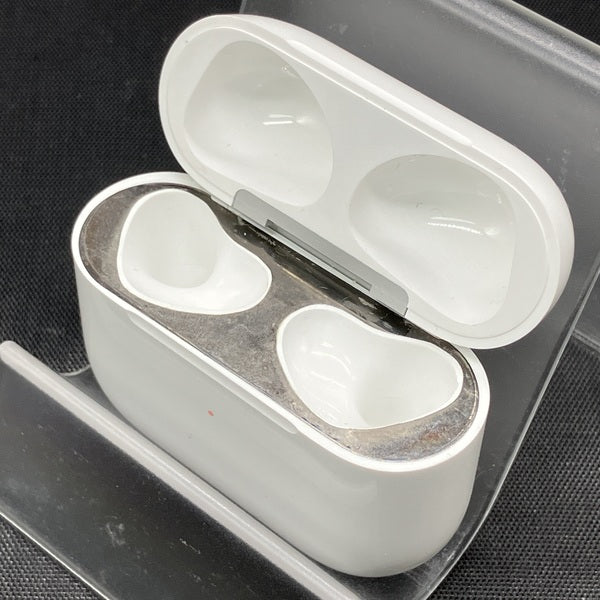 【中古】AirPods 充電ケース (第3世代)【秋葉原】