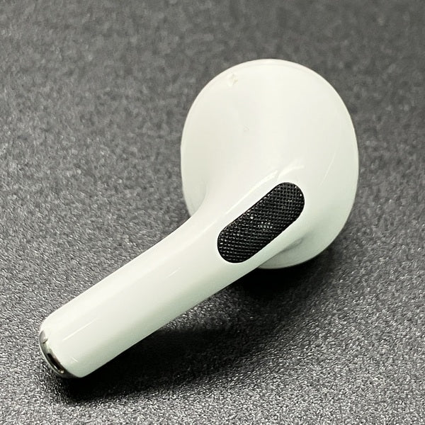 【中古】AirPods Pro （R側）【秋葉原】