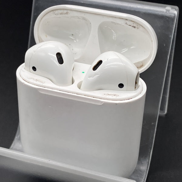 【中古】AirPods with Charging Case MV7N2J/A【名古屋】
