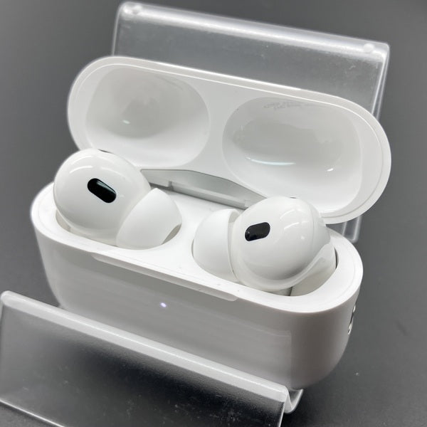 【中古】MagSafe充電ケース(USB-C)付きAirPods Pro(第2世代) MTJV3JA【秋葉原】