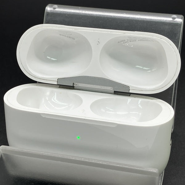 【中古】AirPods Pro (第2世代) MagSafe充電ケース(USB-C)【秋葉原】