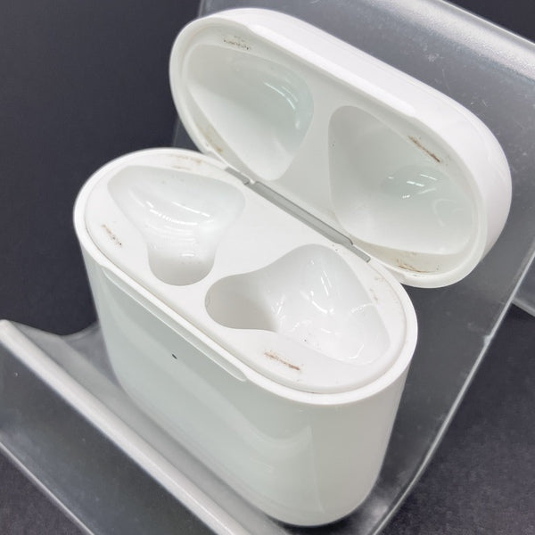 【中古】Wireless Charging Case for AirPods MR8U2J/A【秋葉原】