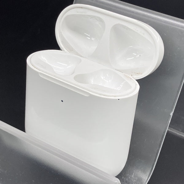 【中古】Wireless Charging Case for AirPods MR8U2J/A【秋葉原】