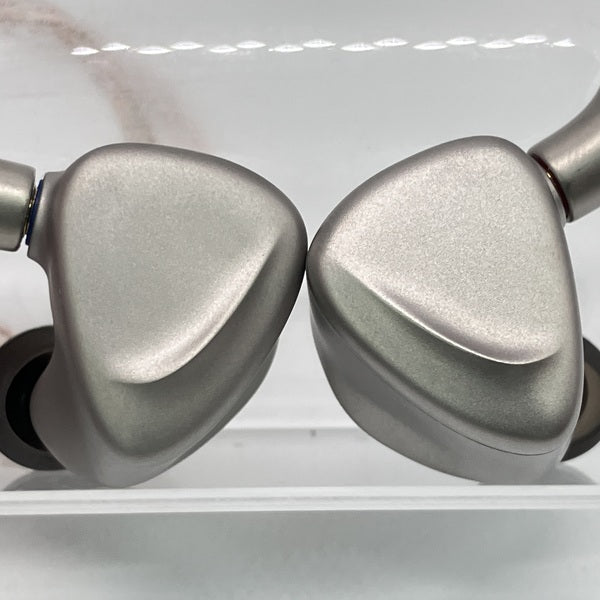 【中古】FX17 【FIO-IEM-FX17-S】【日本橋】