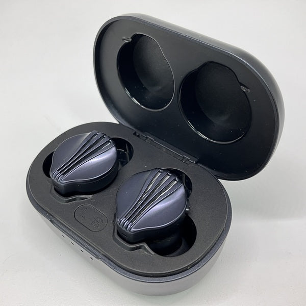 【中古】FW5 【FIO-FW5-B】【秋葉原】