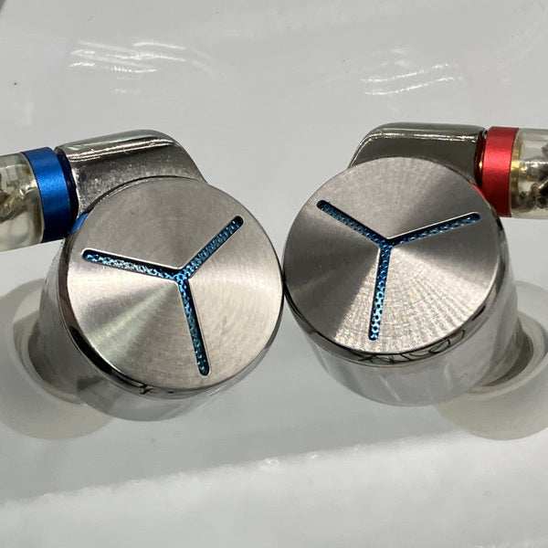 【中古】FA7s Silver 【FIO-IEM-FA7S-S】【秋葉原】