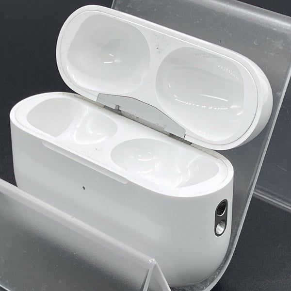 【中古】AirPods Pro (第2世代) 充電ケース (Lightning)【名古屋】