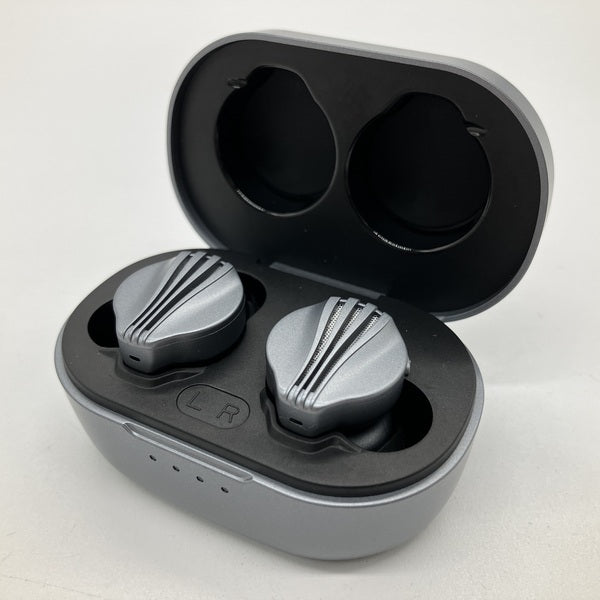 【中古】FW3 Dark Gray 【FIO-FW3-DG】【秋葉原】