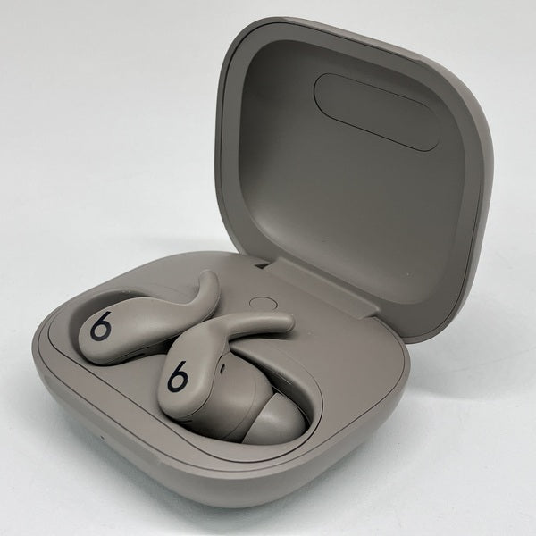 【中古】Powerbeats Fit  グラベルグレイ 【ME2K4PA/A】【日本橋】