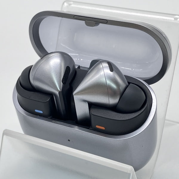 【中古】Galaxy Buds3 Pro シルバー 【SM-R630NZAAXJP】【秋葉原】
