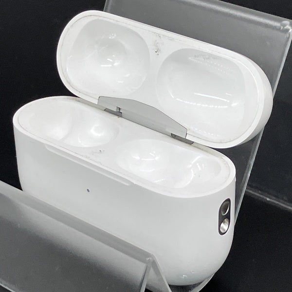 【中古】AirPods Pro (第2世代) 充電ケース (Lightning)【秋葉原】
