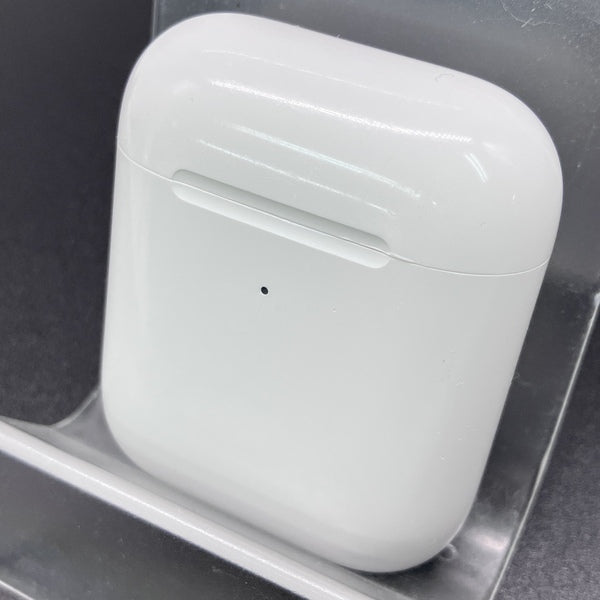 【中古】AirPods with Wireless Charging Case  MRXJ2J-A【日本橋】