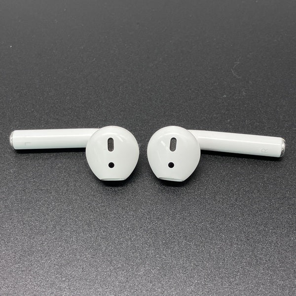 【中古】AirPods with Wireless Charging Case  MRXJ2J-A【日本橋】