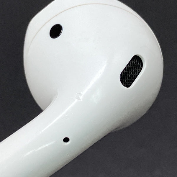 【中古】AirPods with Wireless Charging Case  MRXJ2J-A【日本橋】
