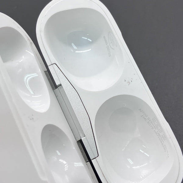【中古】AirPods Pro (第2世代) 充電ケース (Lightning)【日本橋】