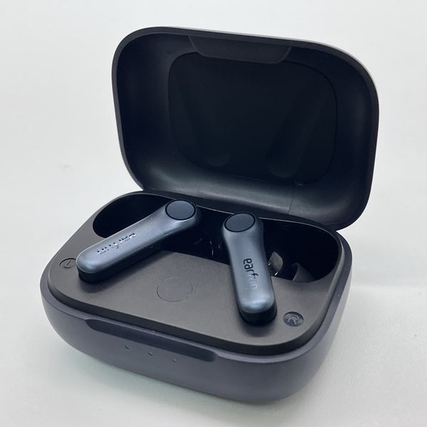【中古】Air Pro 4 - Black【秋葉原】