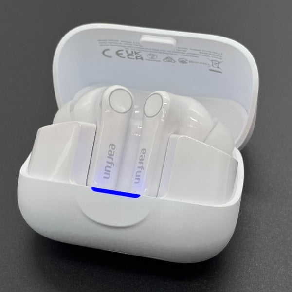 【中古】Air Pro 4+  White【秋葉原】