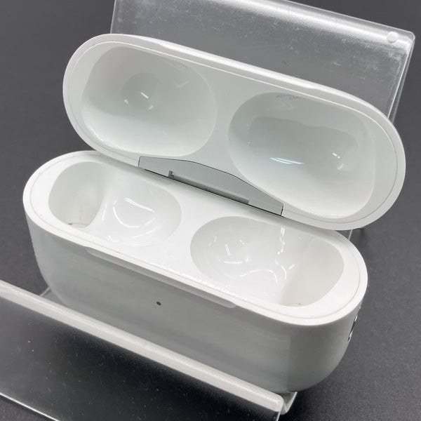 【中古】AirPods Pro (第2世代) 充電ケース (Lightning)【秋葉原】