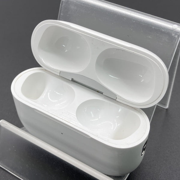 【中古】AirPods Pro (第2世代) 充電ケース (Lightning)【秋葉原】