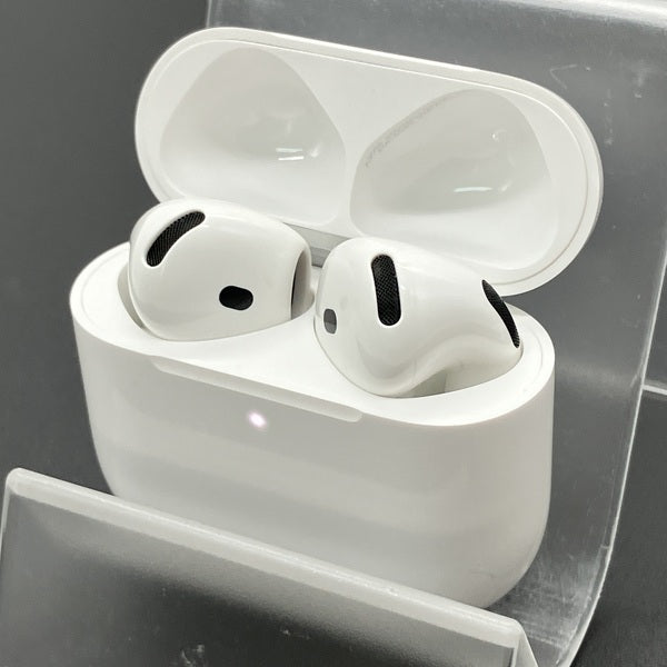【中古】AirPods 4 MXP63J/A【日本橋】
