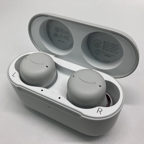 【中古】EchoBuds 第2世代（ワイヤレス非対応充電ケース）【日本橋】