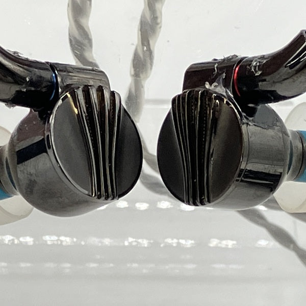 【中古】FD7 【FIO-IEM-FD7-B】【秋葉原】