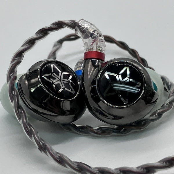 【中古】FH11 Black 【FIO-IEM-FH11-B】【秋葉原】