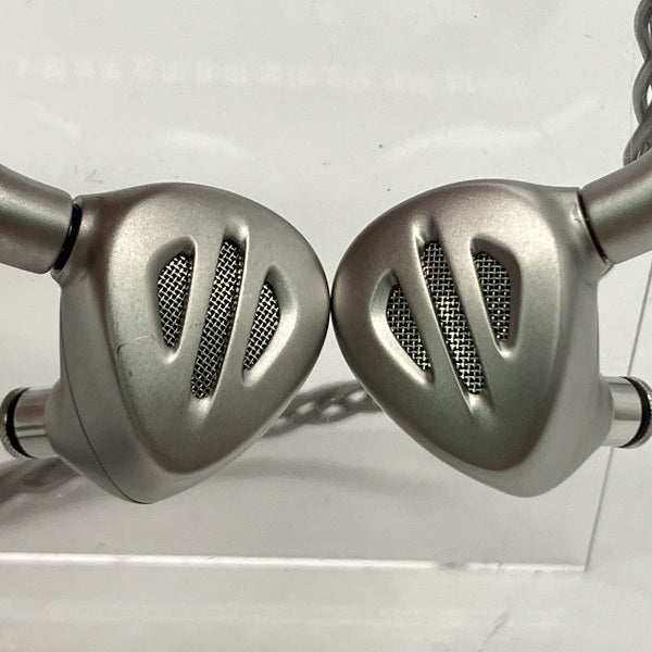 【中古】FH9 Titanium 【FIO-IEM-FH9-T】【秋葉原】