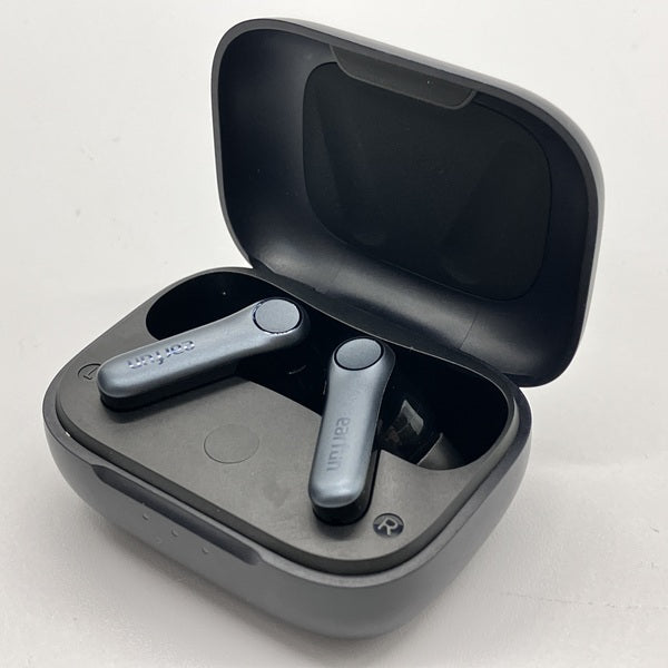 【中古】Air Pro 4 - Black【秋葉原】