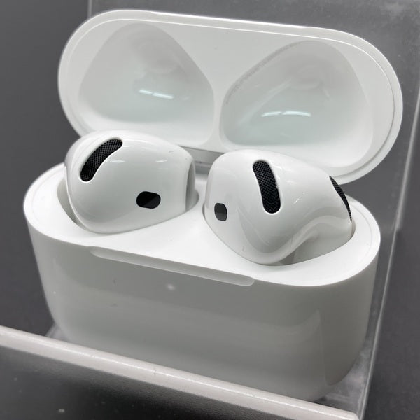 【中古】AirPods 4 MXP63J/A【日本橋】