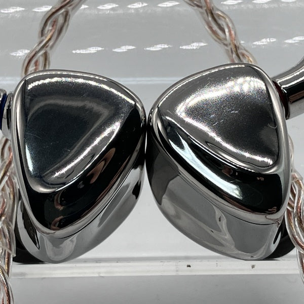 【中古】FX17 【FIO-IEM-FX17-S】【秋葉原】