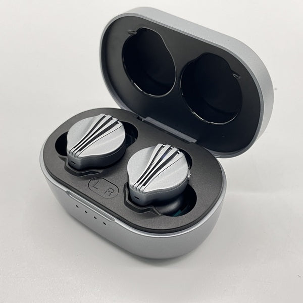 【中古】FW3 Dark Gray 【FIO-FW3-DG】【秋葉原】