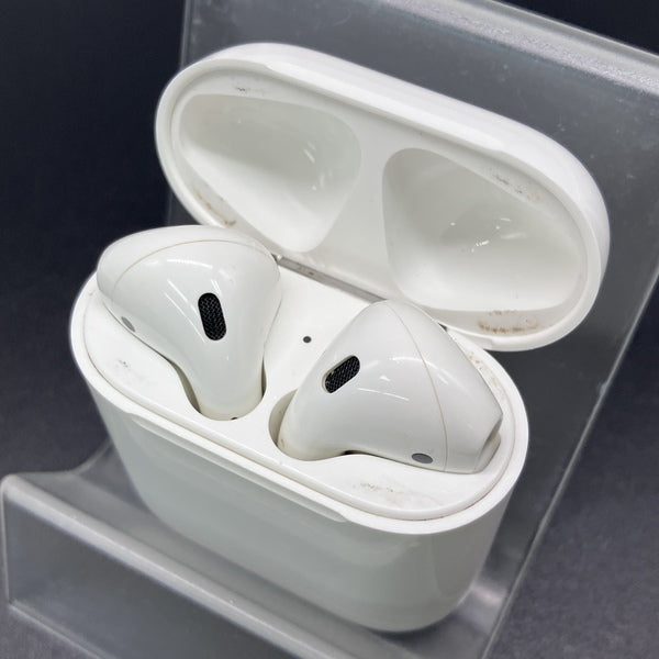 【中古】AirPods with Wireless Charging Case  MRXJ2J-A【名古屋】