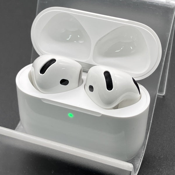 【中古】AirPods 4 MXP63J/A【秋葉原】
