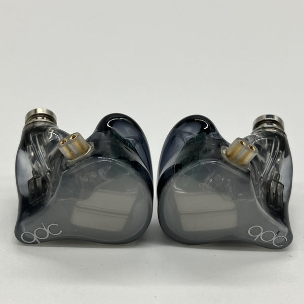 【中古】Studio 8SS 【QDC-STUDIO-8SS】(ケーブル欠品)【秋葉原】