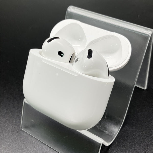 【中古】AirPods 4 MXP63J/A【秋葉原】