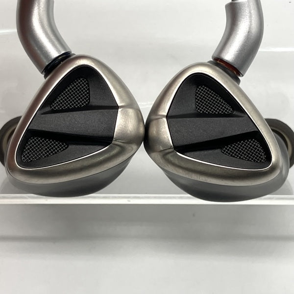 【中古】FH19 【FIO-IEM-FH19-B】【秋葉原】