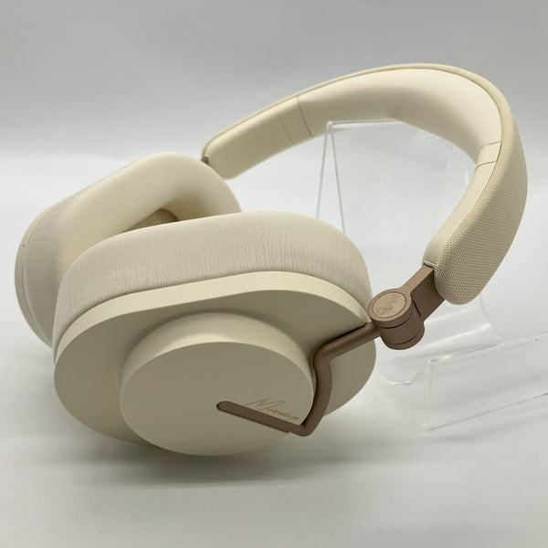【中古】EDGE ホワイト【秋葉原】